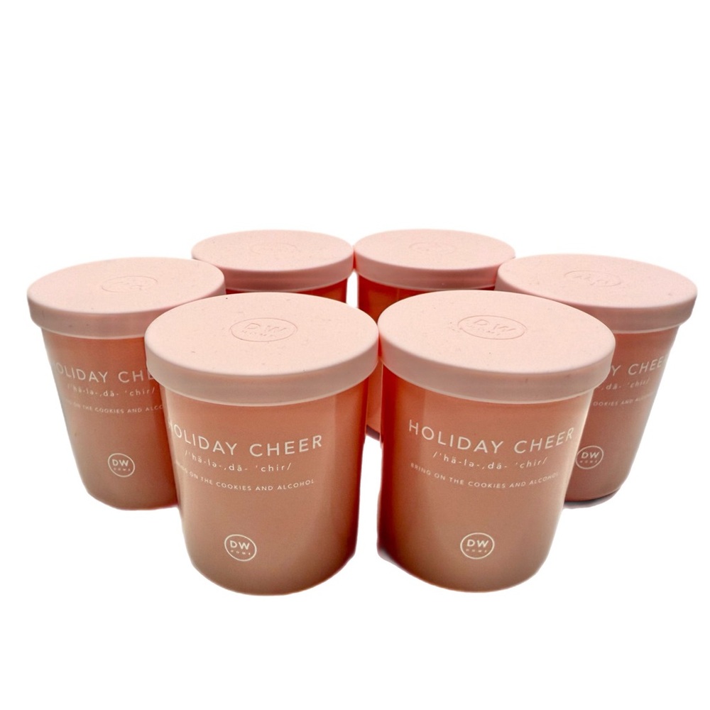 NWT! 🎄 DW Home Pink Champagne 3.8 oz. Holiday Cheer Christmas Candle